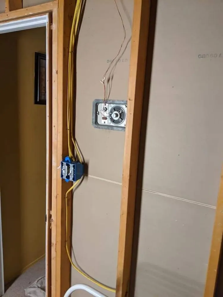 Slide of Mack's Electrical Solutions