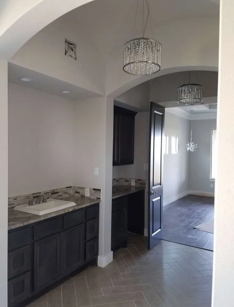 Trusted circuit breaker repair experts serving ,  - Mac's Electric