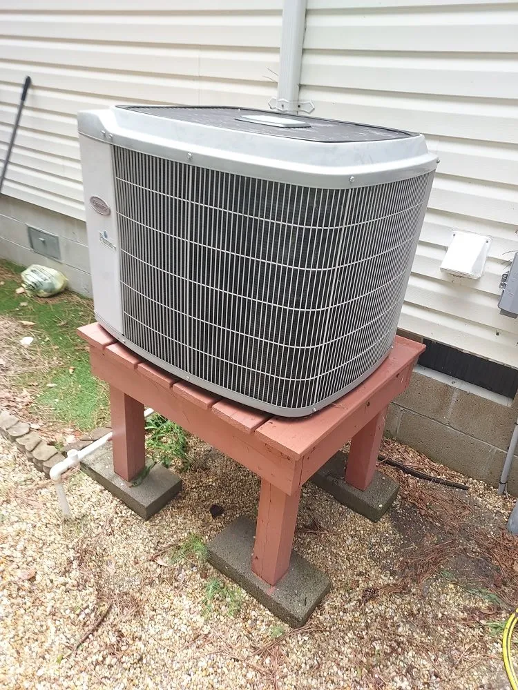 Slide of Macs Handyman Services