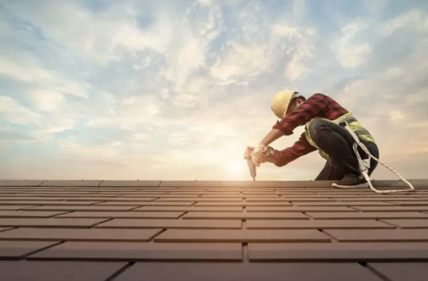 Licensed electrician providing lighting installation in , 