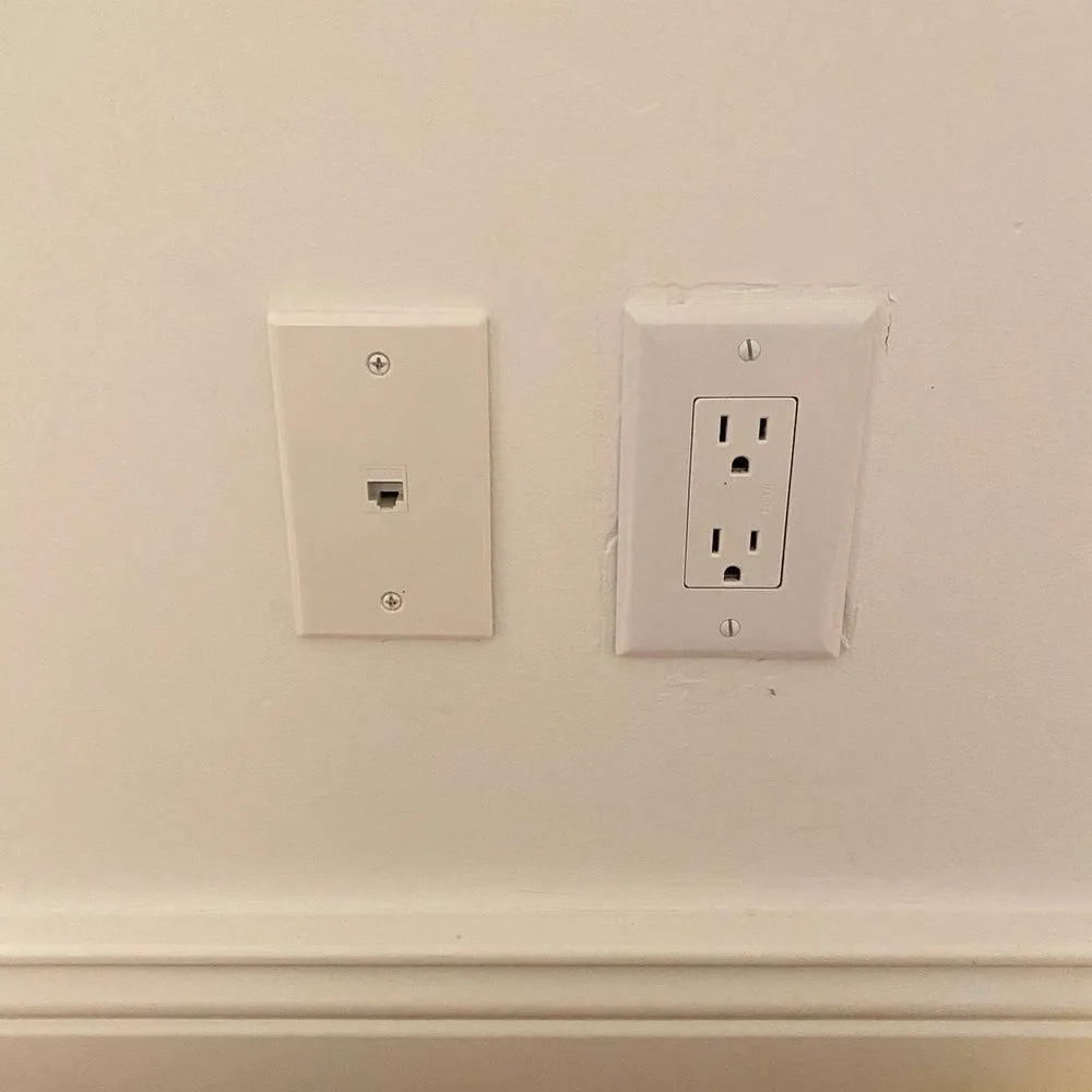 Slide of Madrona Electrician Service