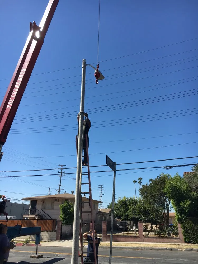 Slide of MAG Electric