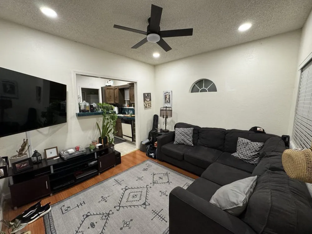 Slide of Magic Sun Electric