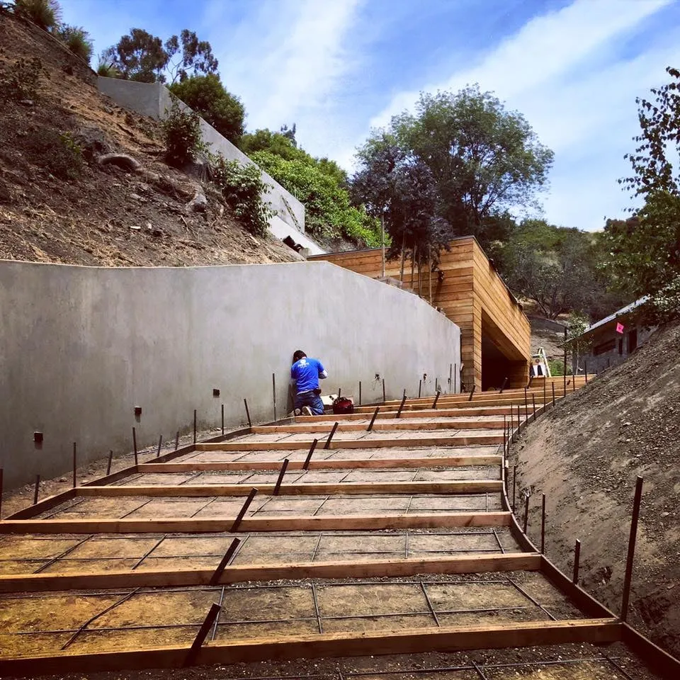 Slide of Magnetta Electric