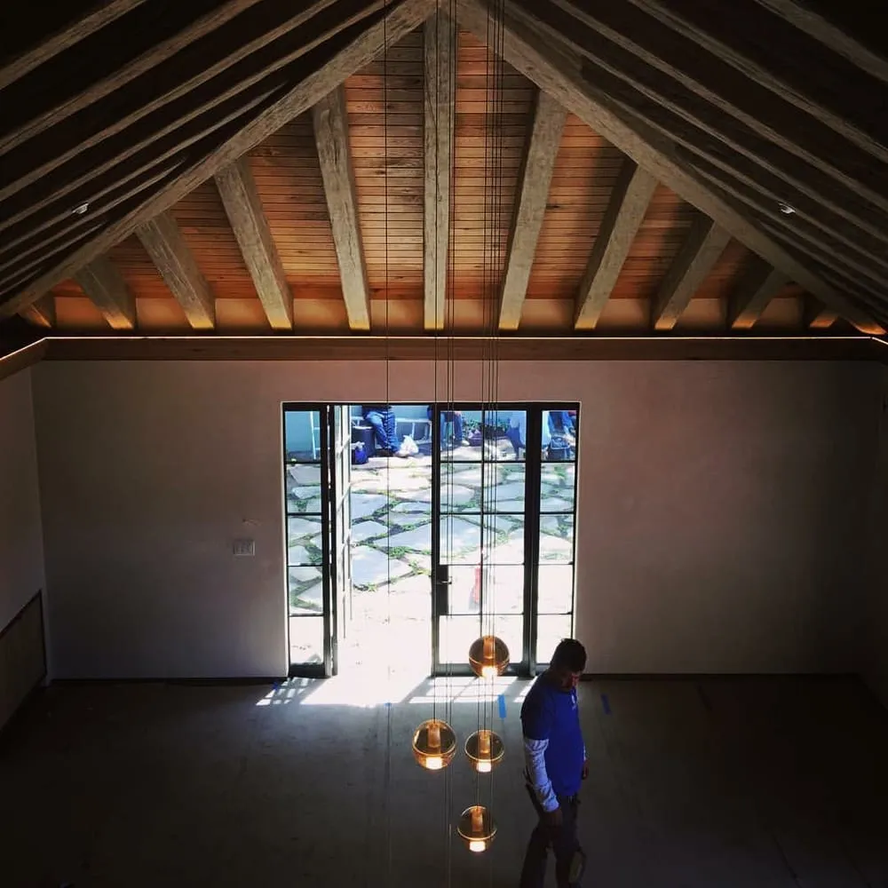 Slide of Magnetta Electric