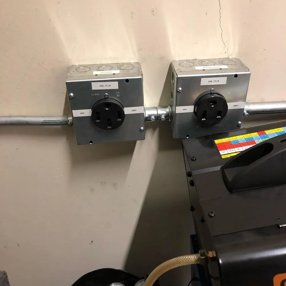 Slide of Magnum Electrician Service