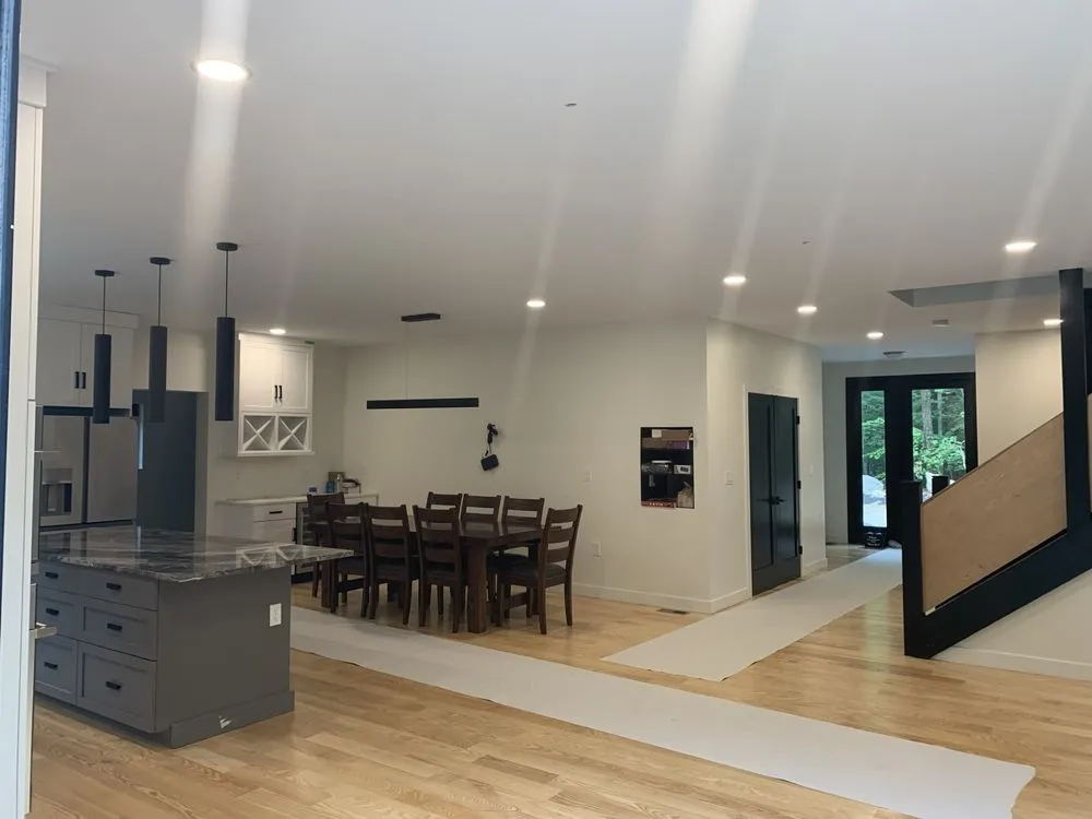 Slide of Maia Electrical