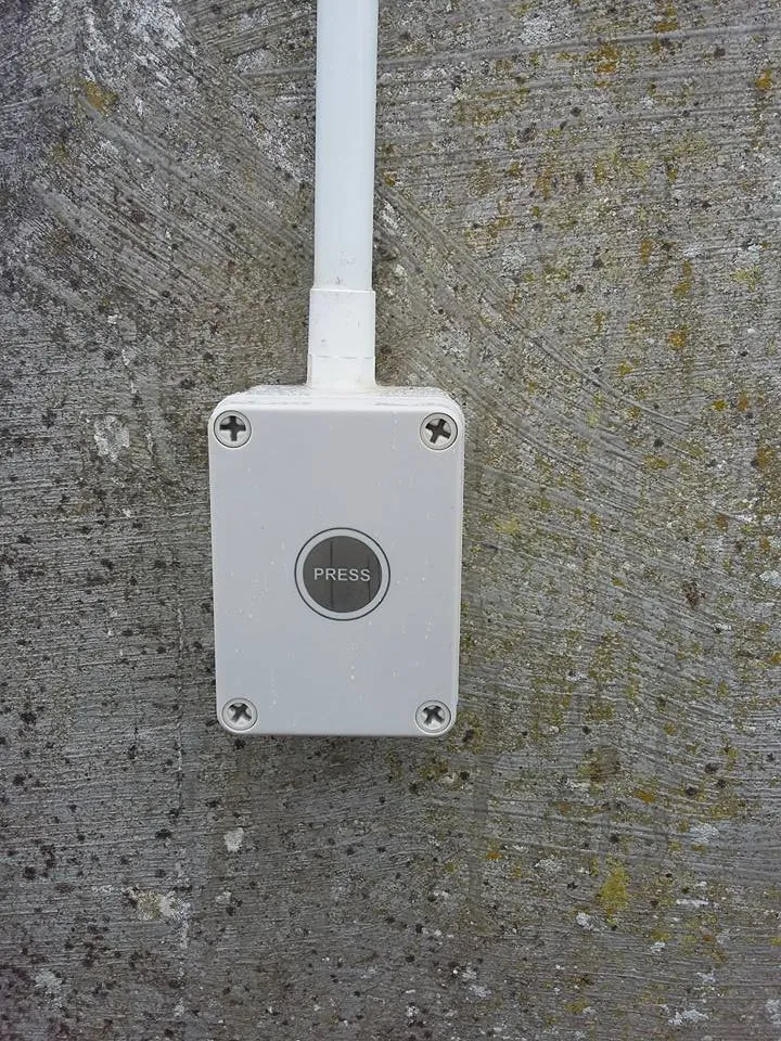 Slide of Majestic Emergency Electrician