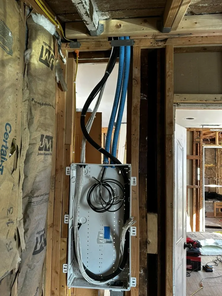 Slide of Major Electric