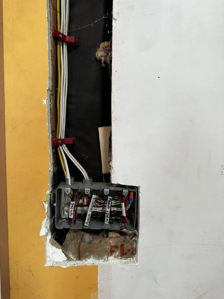 Slide of Major Electric