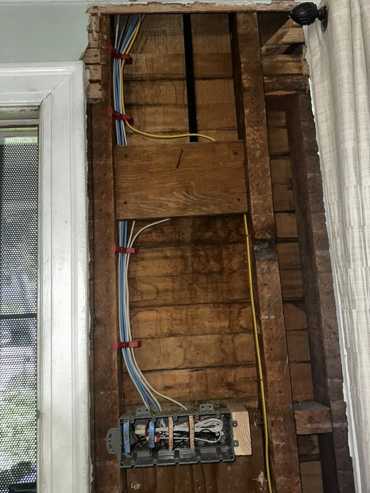 Slide of Major Electric