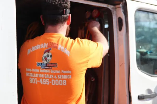 Major League Mechanical Logo