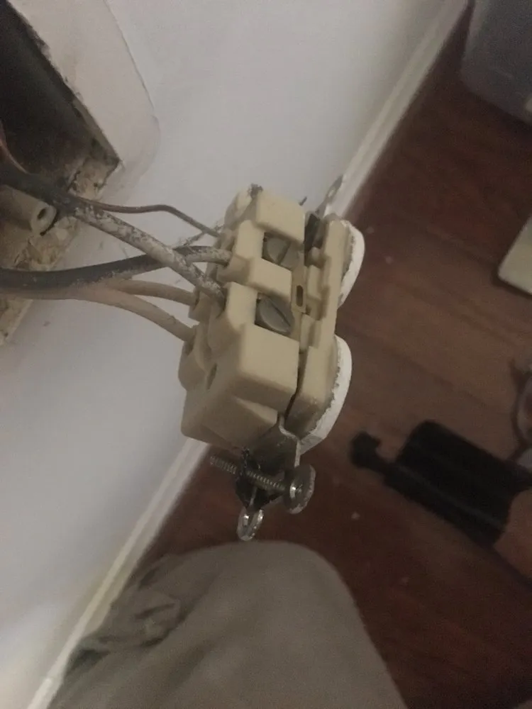 Licensed electrical repair in , by Make It Now Home Services