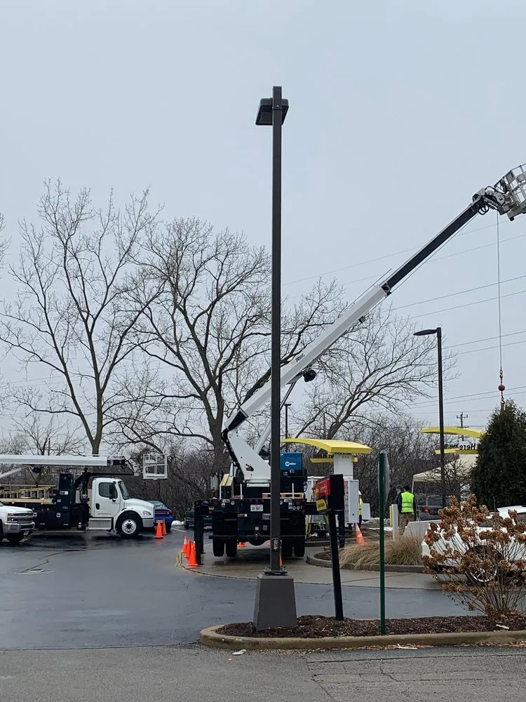 Affordable emergency electrical service in Palatine, IL by Malik Lighting & Signs Services
