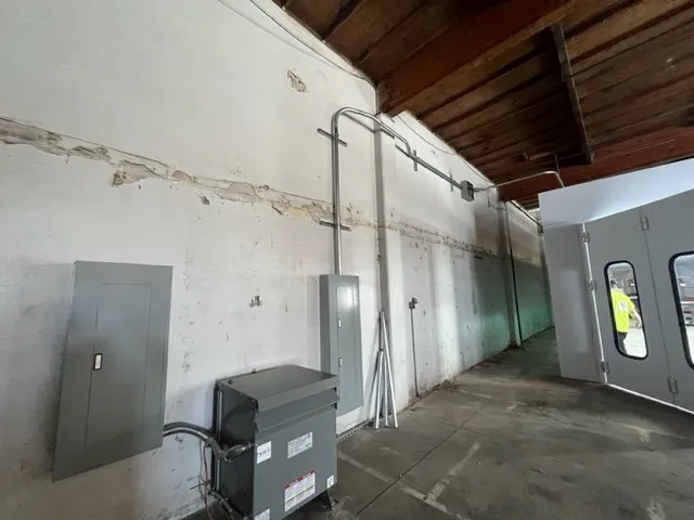 Slide of Mana Electric