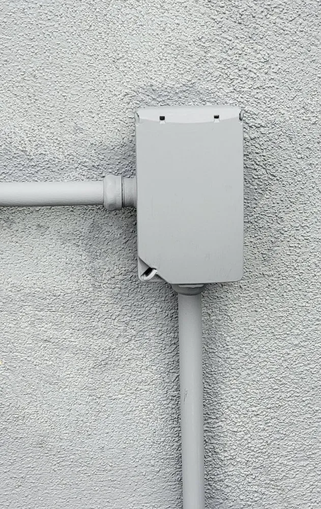 Slide of Mana Electric