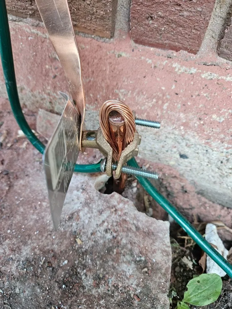 Trusted circuit breaker repair in ,  by Mancilla's Electrical