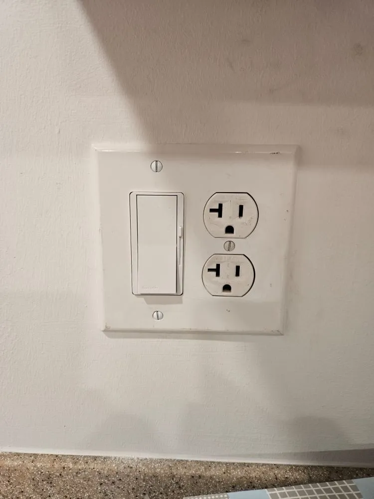 Slide of Mancilla's Electrical