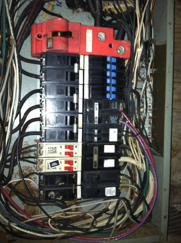 Emergency outlet and switch repair in , by Mandia Electric