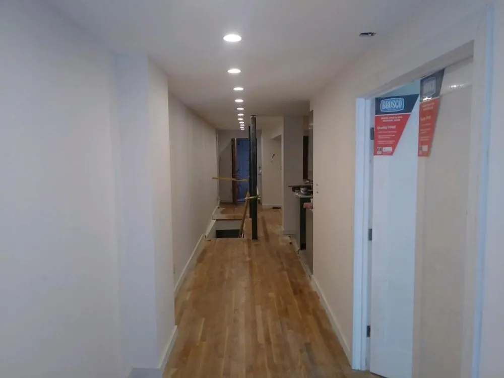 Professional outlet and switch repair experts serving ,  - Manhattan Art Decor