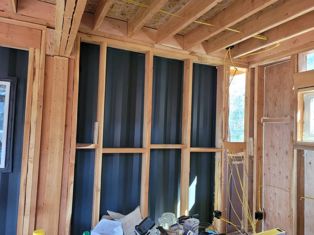 Expert electrician providing electrical repair in ,