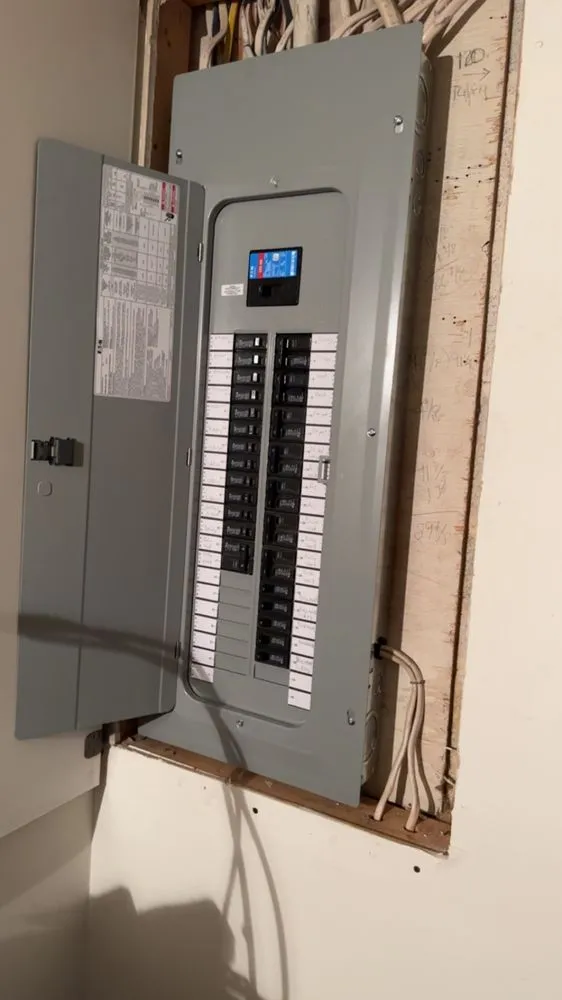 Affordable circuit breaker repair service in ,  - Mann Electric company