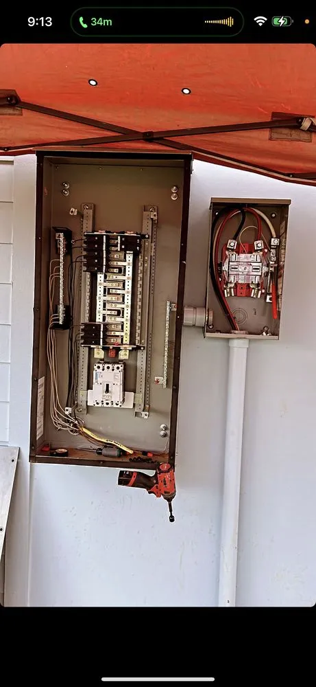 Slide of Manny The Electrician