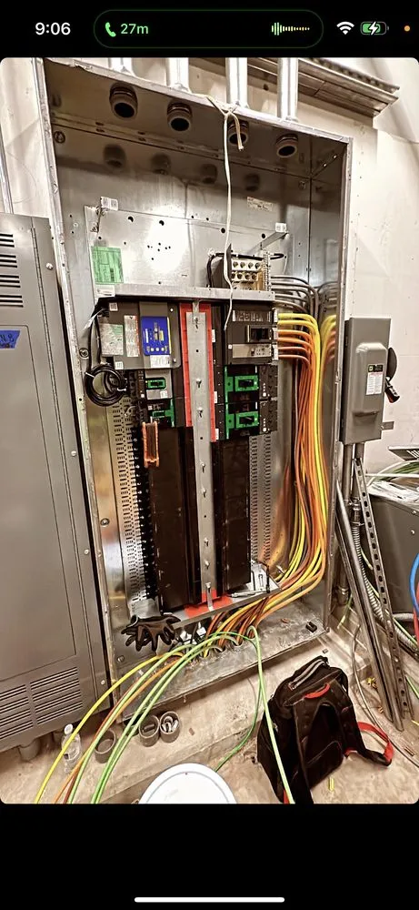 Slide of Manny The Electrician