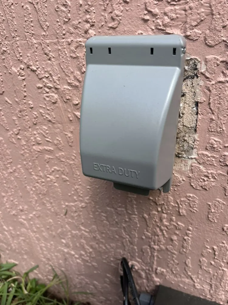 Trusted circuit breaker repair experts serving St. Cloud, FL - Manny’s 407 Electric