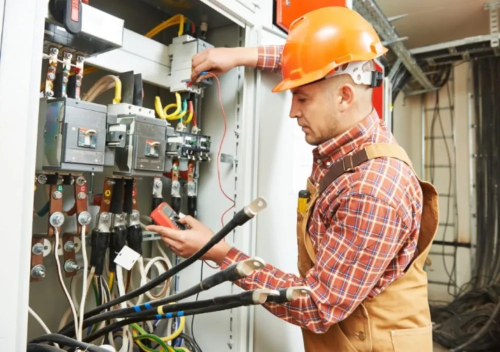 Slide of Manny's Electric