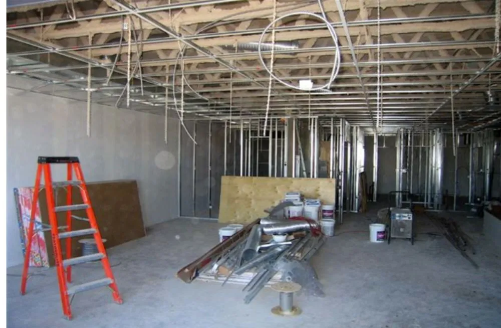 Slide of Manny's Electric