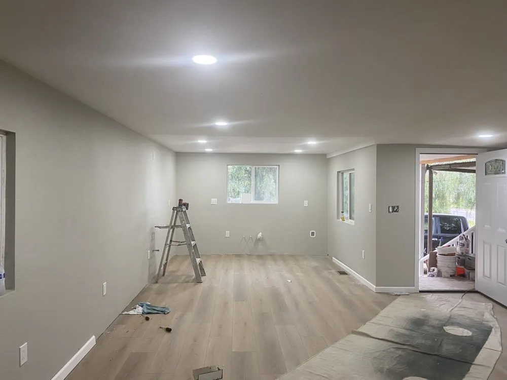 Slide of Manny's Electric