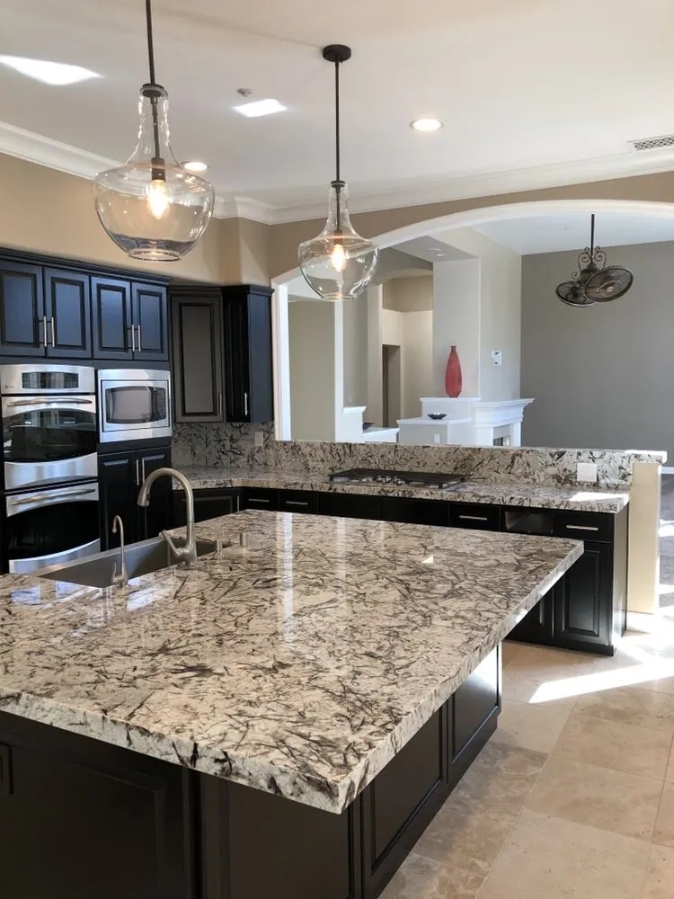 Slide of Manos Electric