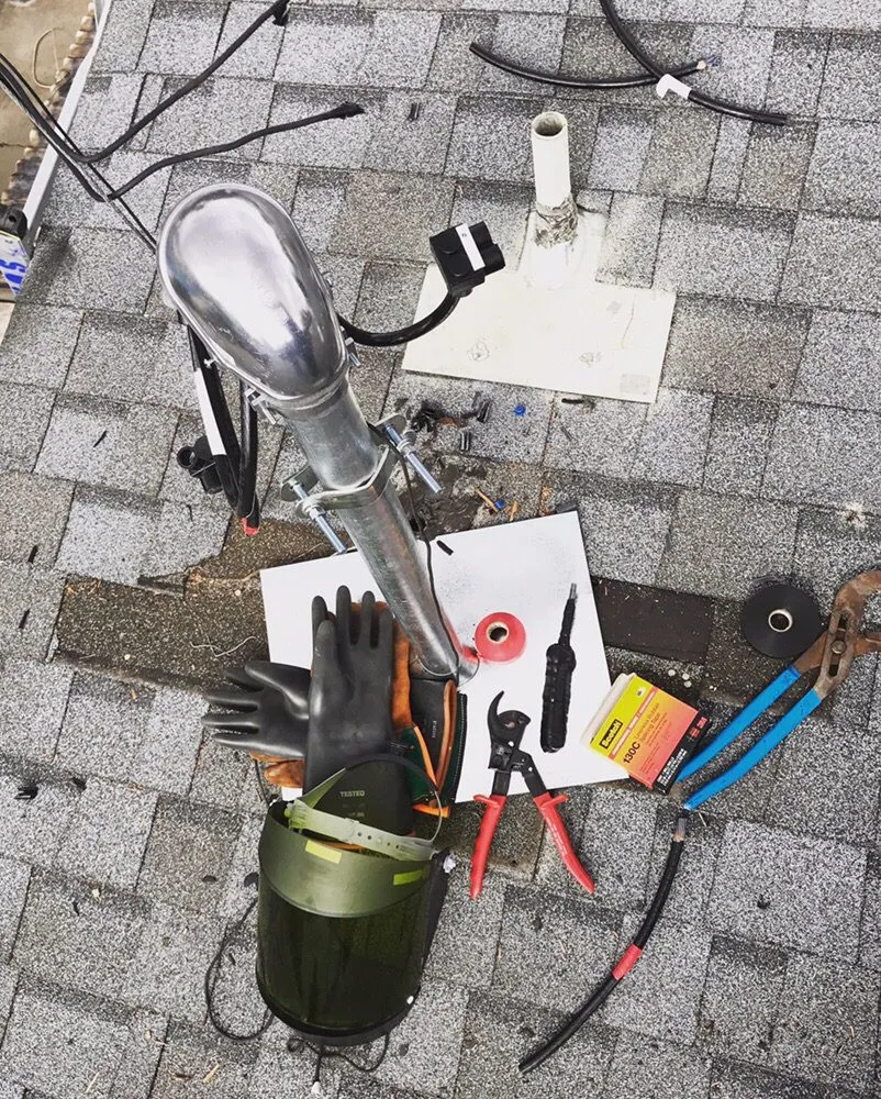 Slide of Manos Electric