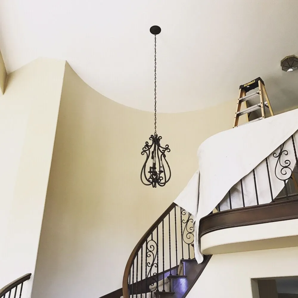 Slide of Manos Electric