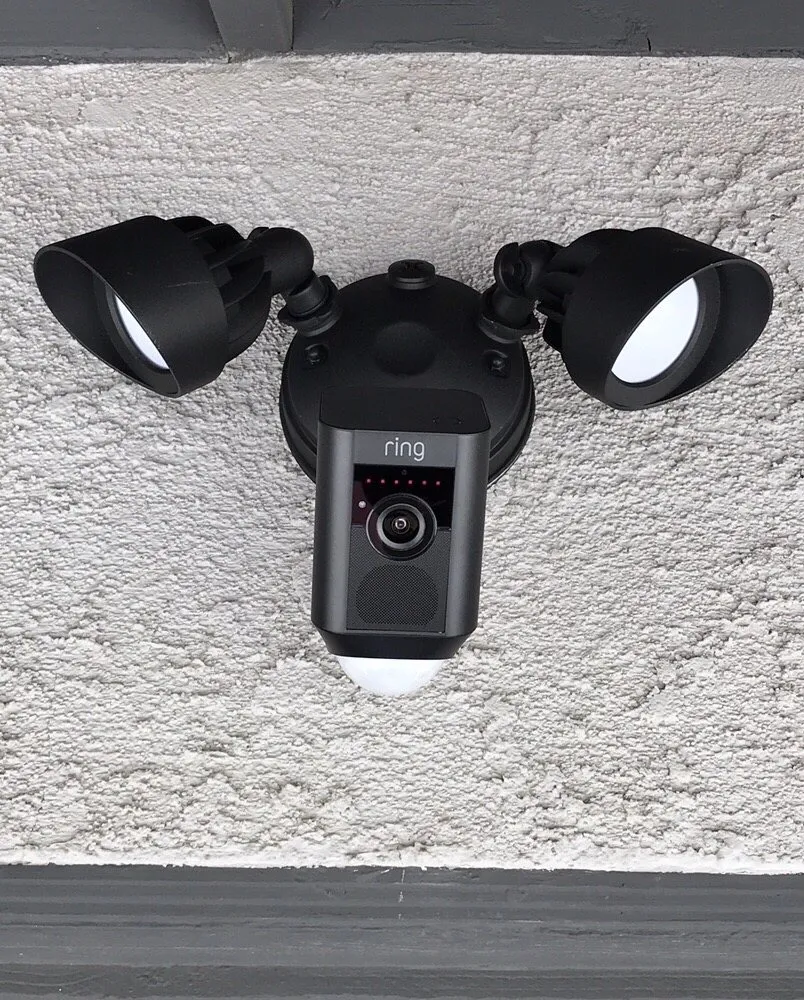 Slide of Manos Electric