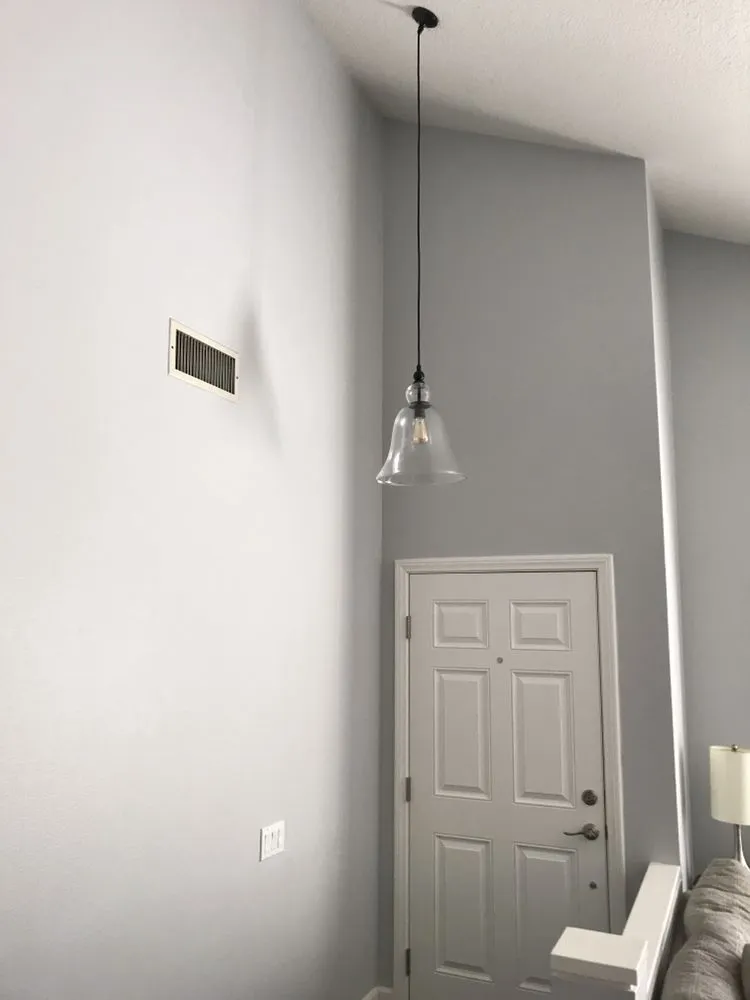 Slide of Manos Electric