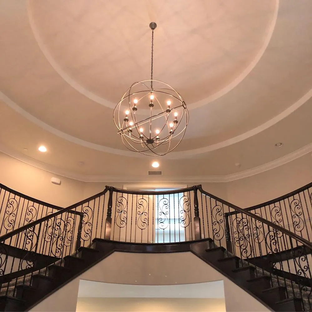 Slide of Manos Electric