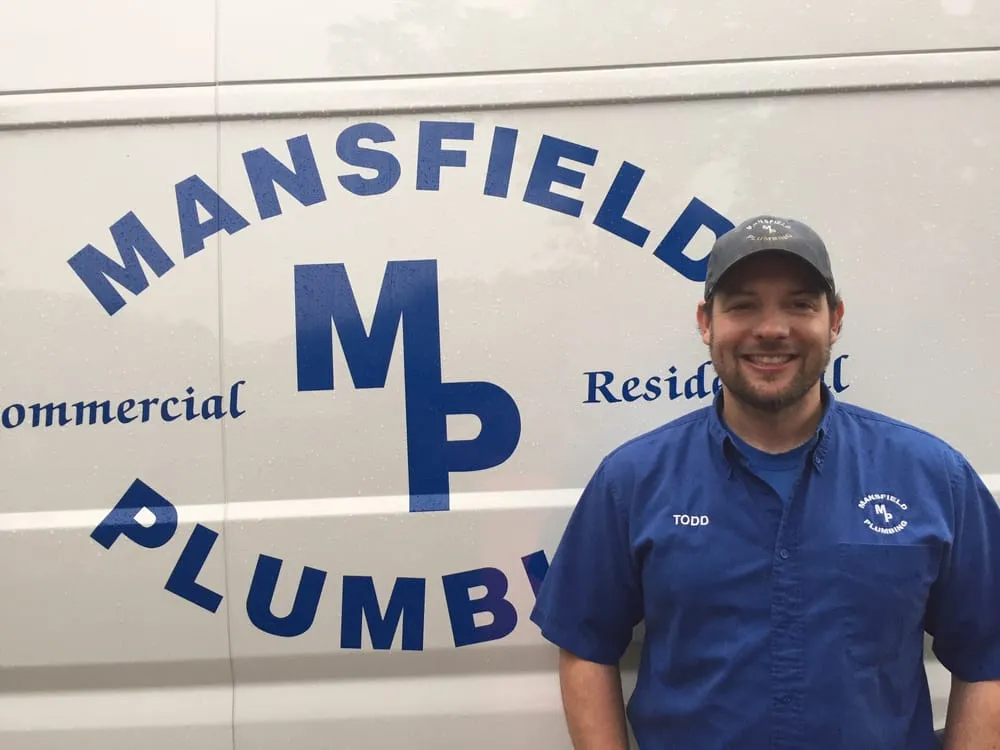 Professional electrician providing emergency electrical service in Mansfield, TX - Mansfield Plumbing Electric Heating & Air