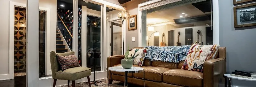 Reliable electrician providing wiring installation in Nashville-Davidson, TN - Mansion on Mars