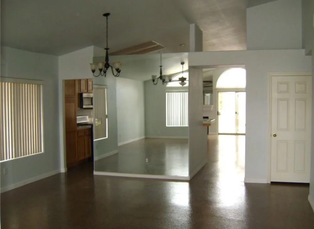 Reliable circuit breaker repair in ,  by Mantgen Handyman