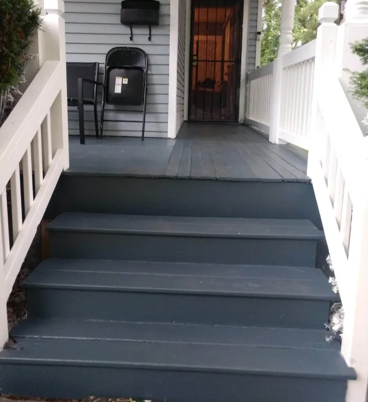 Slide of Manuel Labor