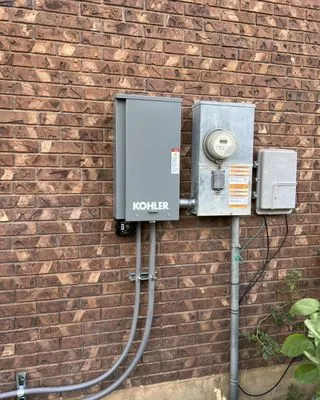 Mar Vista Electricians Logo