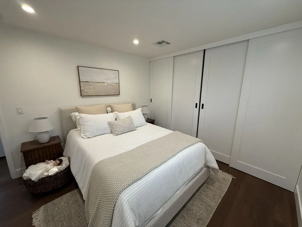 Slide of Maravilla Construction