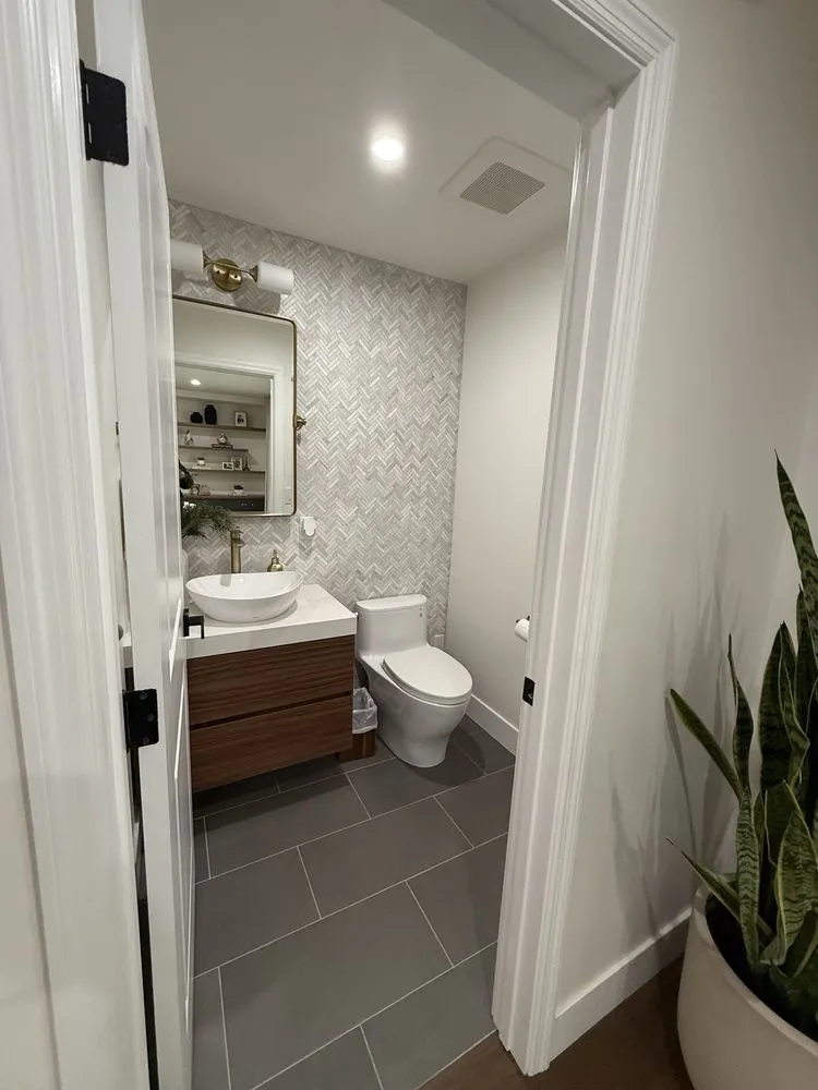 Slide of Maravilla Construction