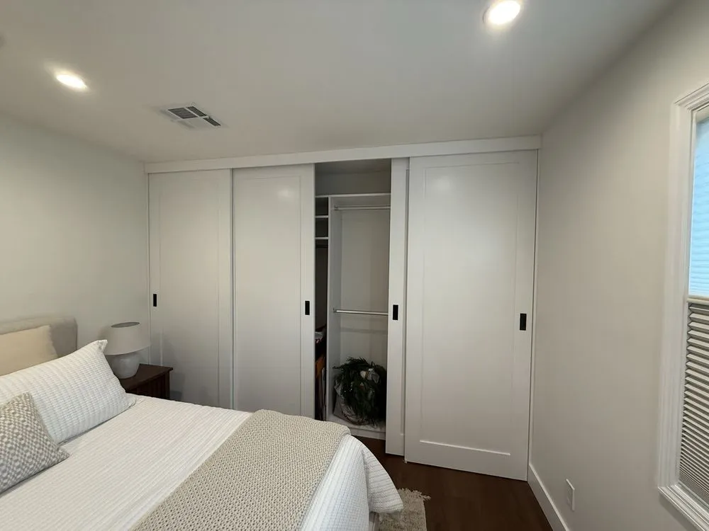 Slide of Maravilla Construction