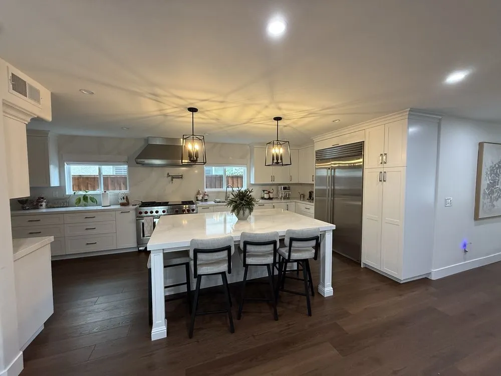 Slide of Maravilla Construction