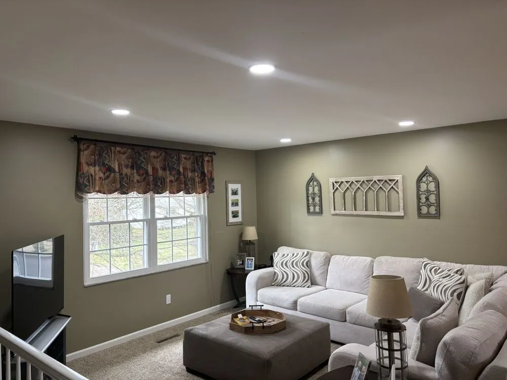 Slide of Marcello Electric