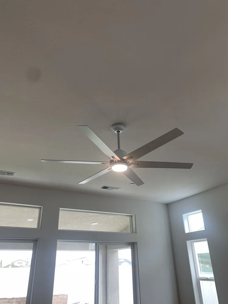 Emergency electrician providing wiring installation in ,