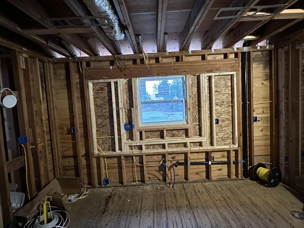 Slide of Marcu Electric